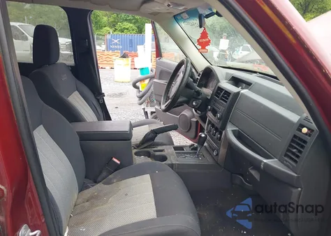 2009 Jeep Liberty Sport from USA, damaged, VIN 1J8GN28K79W519227